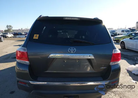 2011 Toyota Highlander Se V6 из США, поврежденный, VIN 5TDBK3EH1BS073977